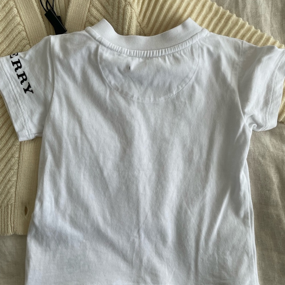 BURBERRY - cardigan with white t-shirt set - Picture 7 of 10